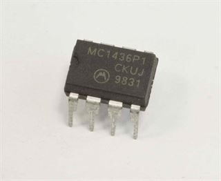 Picture of MC1436 IC Motorola NOS