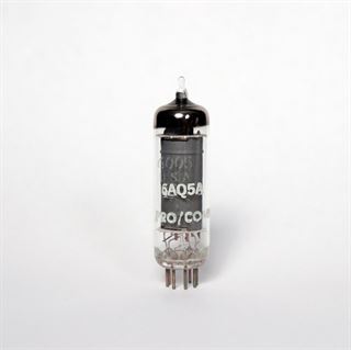 Immagine di 6AQ5A / EL90 / 6HG5 / 6669 RCA JAN NOS Pentode Tube