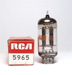 Immagine di 12AV7 / 5965A NOS USA
