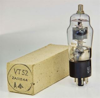 Picture of EL32 / VT52 / 1637 / ZA11244 Mullard NOS 